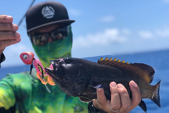 4 Hour Ariki Fishing Activity in Moorea - Fishing the lagoon and searching for sport fish