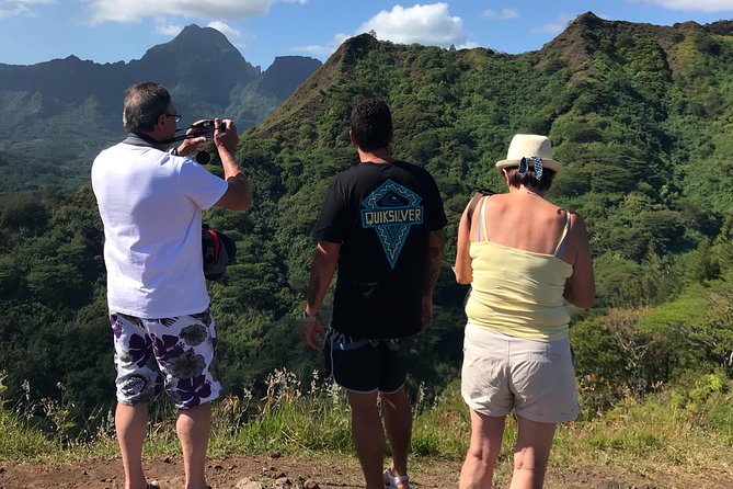 4x4 Moorea Safari Tours : Private tours - The juice factory stop for island-made drinks