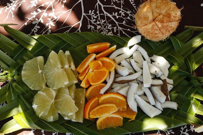 Blue lagoon private tour - 12:15 to 1:15 p.m.: barbecue lunch and Paumotu weaving