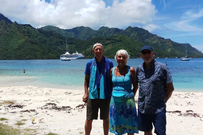 Blue Pearl Private Tour - Fruit juice and distillery stops depend on the day