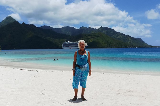 Blue Pearl Private Tour - Maharepa combines shopping with practical island errands