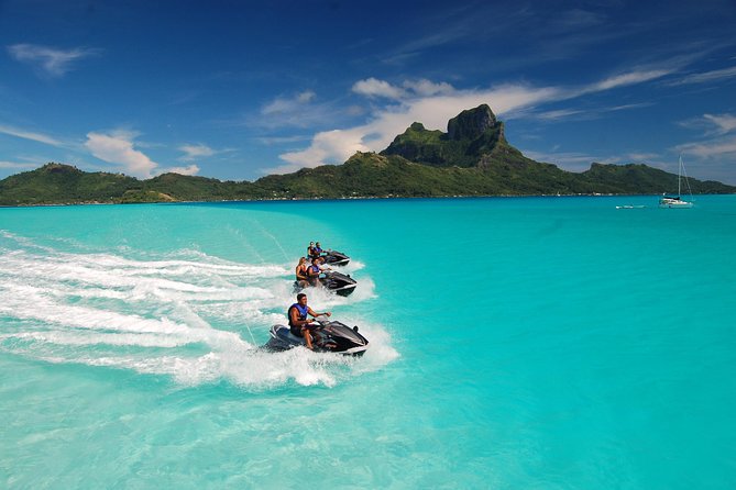 Bora Bora 4WD Tour Including Lunch at Lucky House & Jet Ski Tour - Taking to the lagoon on a guided jet ski ride