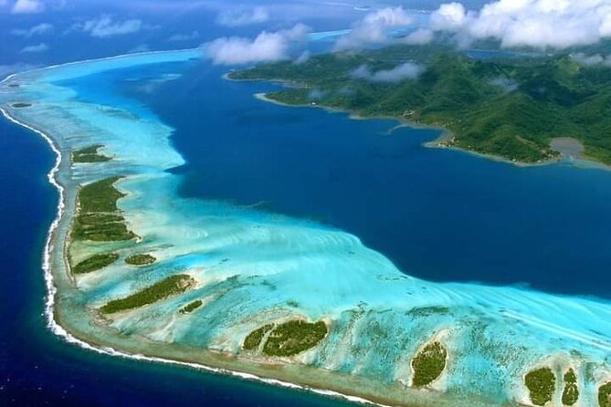 Bora Bora and the Tupai atoll the jewels of the Pacific, 45 min private flight - The two-seat setup is both a strength and a drawback