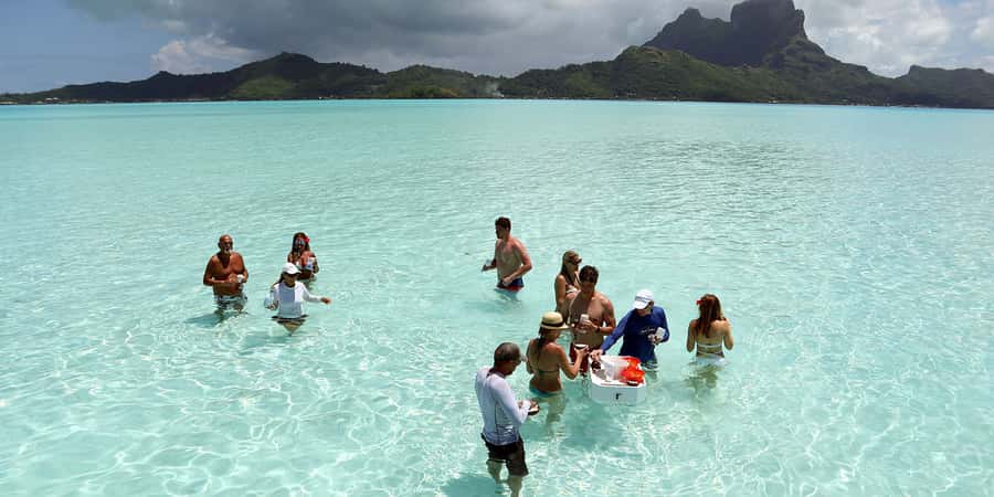 Bora Bora: Half Day Catamaran Sailing & Snorkelling - Snorkeling at the coral garden