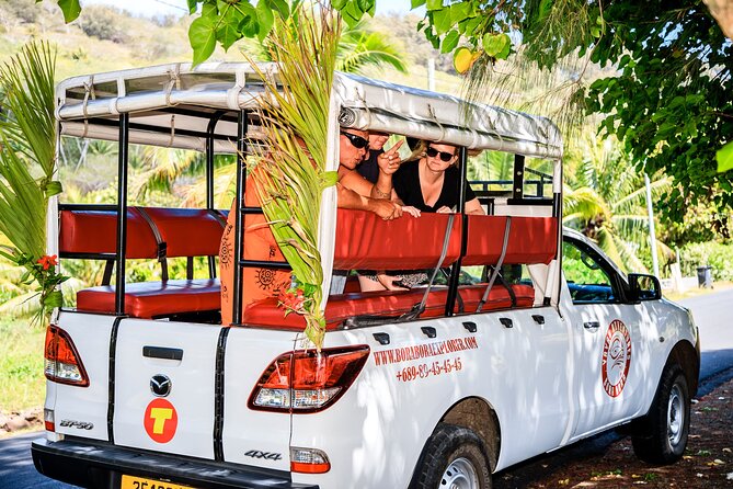 Bora Bora: Half Day Island 4WD Guided Tour - Amanahune Bay and the volcanic story