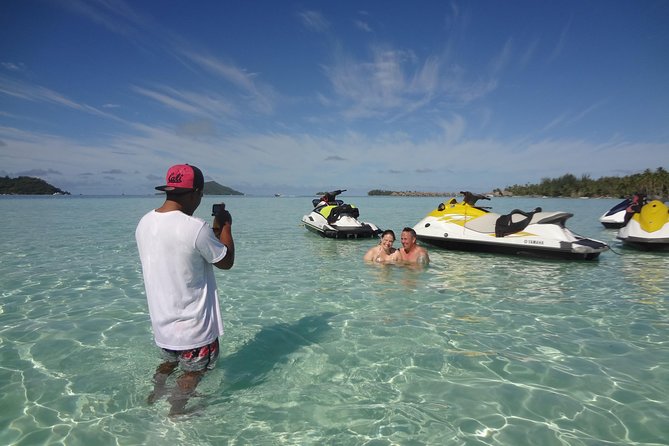 Bora Bora Moana Jet Ski - Fruit, drinks, and the coconut lesson