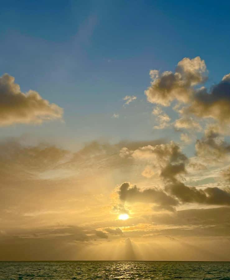 Bora Bora: Private Sunset cruise on the lagoon - Why this sunset cruise works for a special evening