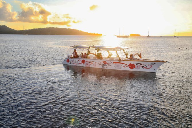 Bora Bora Sunset Cruise and Dinner at St James restaurant - What the outrigger cruise is really like