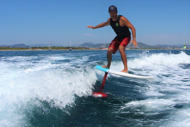 Bora Bora Water Sport : Wakeboard Ski Tube - A fast, fun way to use the Bora Bora lagoon