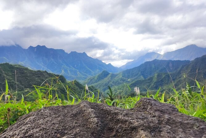 Crossing Over Tahiti Island Safari 4x4 - Archaeological sites and the older Tahiti