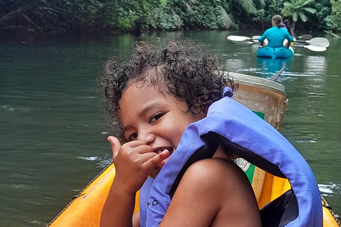 Discovery in Kayaking of the Faaroa River in Raiatea - Why the guide can make or break the morning