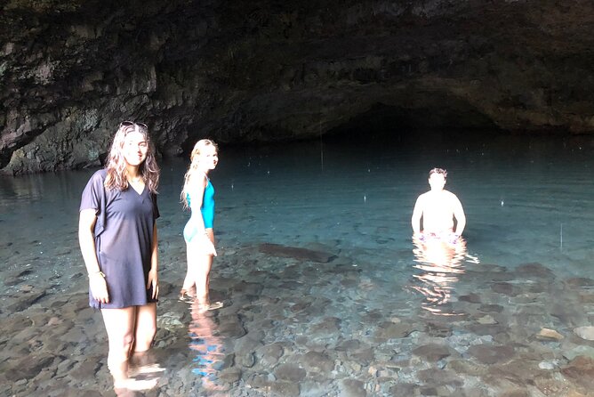 Discovery of Tahiti Nui Island - Taharu’u Beach and black volcanic sand