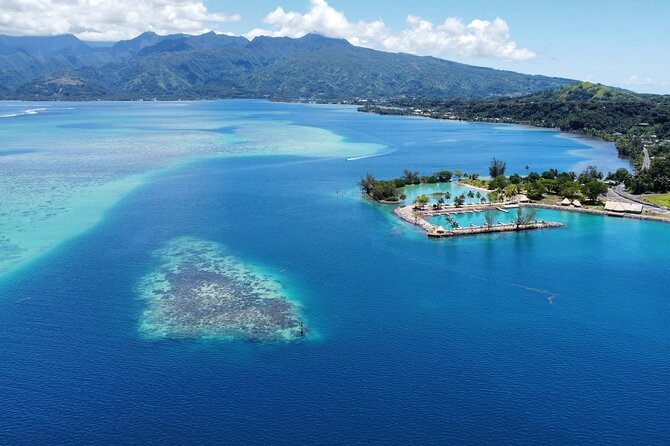 Excursion to discover the authentic Tahiti Peninsula 4:00 - Fenua Aihere and the remote coast of Te Pari
