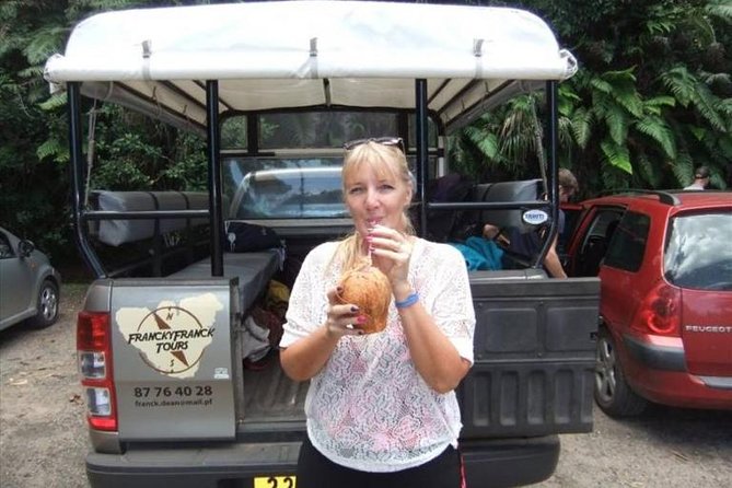 Franckyfranck Tours Moorea - Half day Tours - What you get for $57