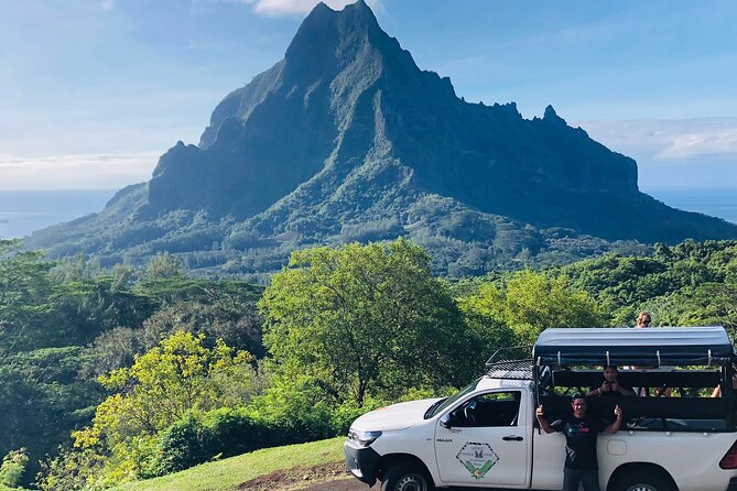 Guided Excursion in 4x4 in Moorea between Land and Sea - Opunohu Valley Brings You Close to Island Life