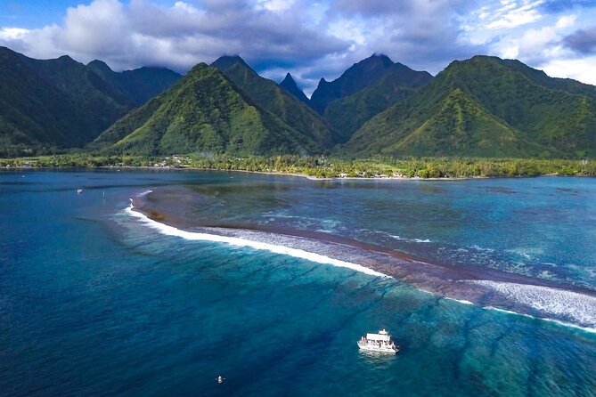 Half day Tahiti Peninsula and Teahupoo boat tour (shared boat) - Snorkeling beside a white sand bar