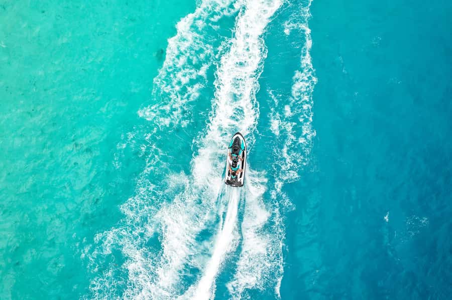 Jet Ski Around Bora Bora - Speed Through Paradise - Starting with safety and basic instructions