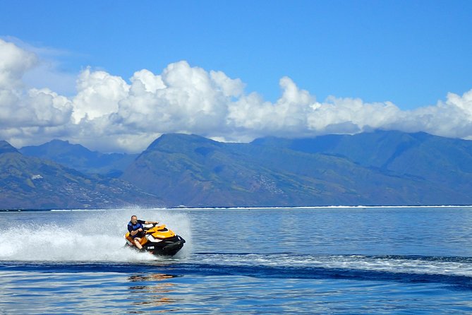Jet-ski excursion 3 hrs Jet ski excursion to Moorea (single or two-seater) - Guides who shape the experience