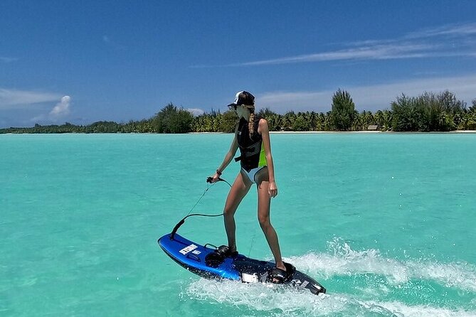 JetSurf Private Riding Lessons in Bora Bora - Arriving aboard a private 27-foot pontoon