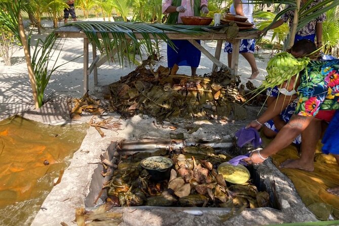 Lagoon Snorkeling Tour with Tahitian Oven Lunch in Bora Bora - Starting from your accommodation at 9:00 a.m.