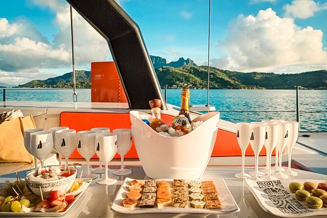 LUXURY PRIVATE Catamaran Bora Bora : The Sunset Escape - Otemanu Mountain in the changing evening light