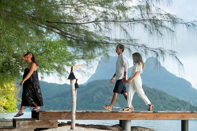 Luxury Private Sunset Cruise and Motu Dinner in Bora-Bora - Starting at 5:00 pm for the sunset cruise