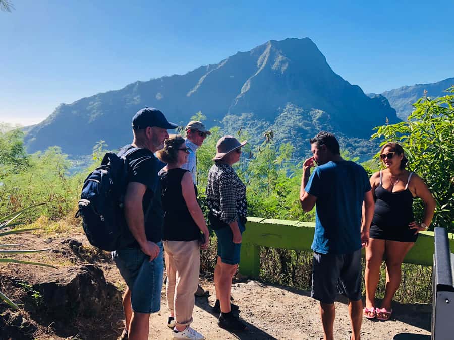 Moorea:4X4 safari excursion between land and sea with lunch - The best parts of this Moorea safari