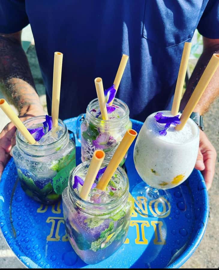 Moorea Cruise Ships 4x4, Belvedere Magic mount PRIVATE Tours - Belvedere Lookout and views over Cook’s Bay