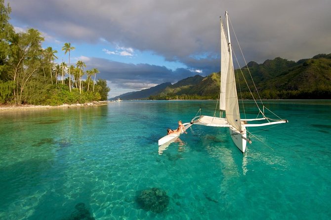Moorea Discovery Half-day Sailing - Sailing the Moorea Lagoon