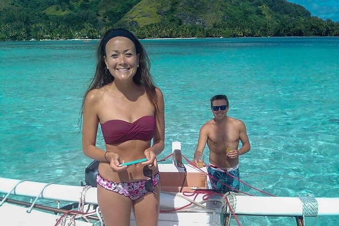 Moorea Discovery Half-day Sailing - Motu Tiahura: the main water stop