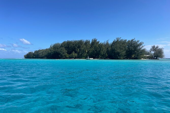 Moorea: Private Snorkeling Tour with Certify Guide - Fresh fruit and island flavors on board