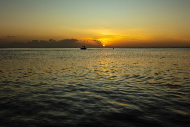 Moorea Sunset Boat Trip - The Sunset Finish Over Moorea’s Peaks