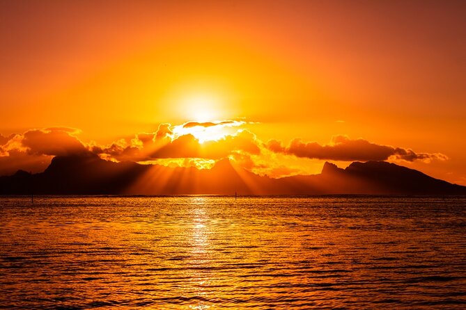 Moorea Sunset Boat Trip - What the Guides Add to the Experience