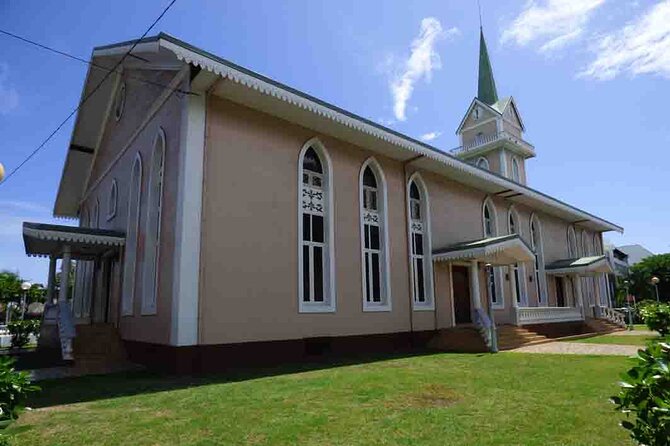 Papeete and Tahiti Historical and Cultural Tour - Choosing the west coast route toward Paea