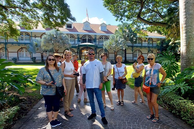 Papeete City Tour, 3hours (on Tahiti) - Spending 45 Minutes at Papeete Market