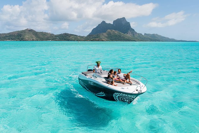Private Boat Rental on Cap Camarat 25ft - Why a private boat changes the Bora Bora outing