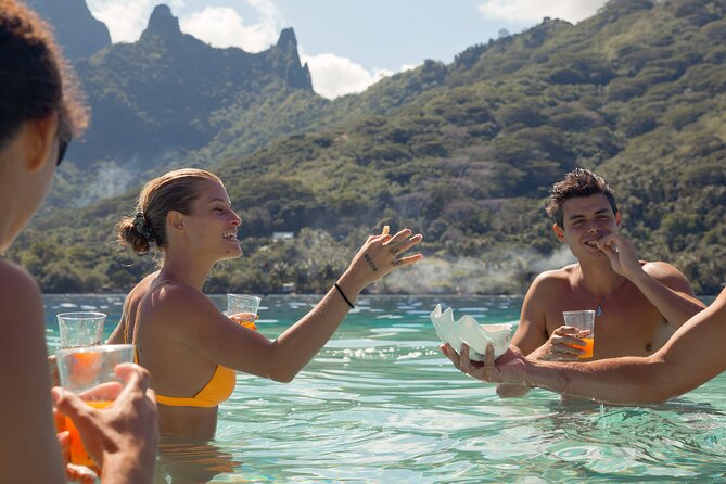 Private Discovery of the Marine Fauna of Moorea - A floating break with fruit, punch, and views