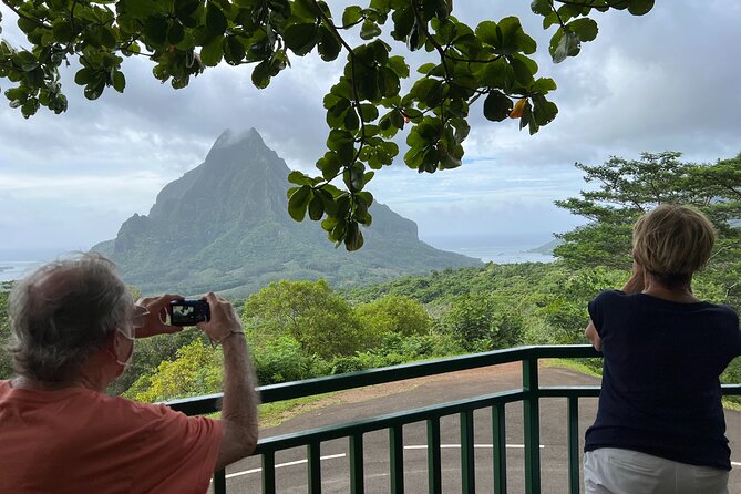 Private excursion to Moorea, photo tour & immersive discovery - What $473.71 means for your group
