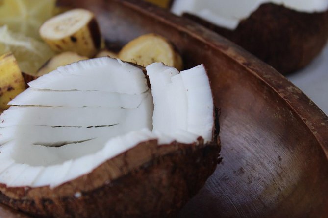 PRIVATE FULL DAY CULTURAL & LAGOON TOUR - Bora bora Cultural Lagoon Tour - Why the coconut session matters