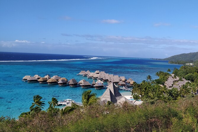 Private Guided Tour around the Moorea Island - From Sainte Famille church to Atiha’s Bay