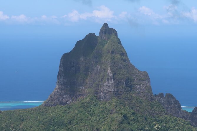 Private Half-Day Hike in the Opunohu Valley in Moorea - Archaeological trails and Moorea’s past