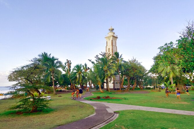 Private Half-Day — Papeete City & East Coast Nature - The Tomb of King Pomare V