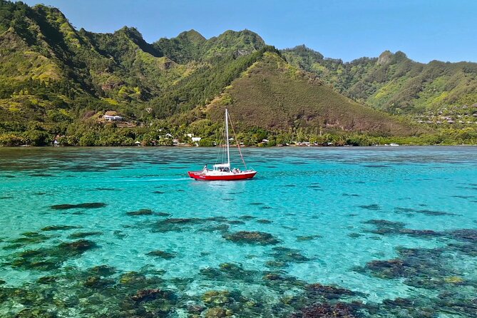 PRIVATE Half Day Tour : Moorea Snorkeling & Sailing on a Catamaran named Taboo - Cruising the Coast and Entering the Lagoon