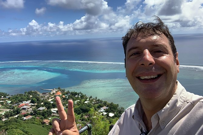 Private Morning Moorea 4WD Tour with Champagne - Belvedere Lookout and the two bays