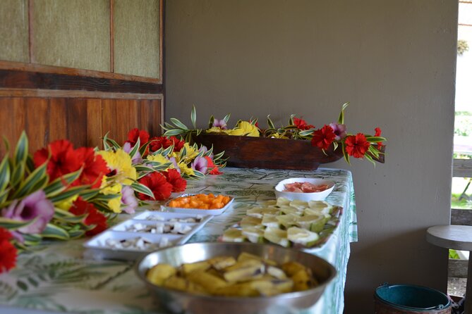 Private Safari Adventure Tour in Bora Bora with Local Guide - Drinks, fresh fruit, and the missing lunch