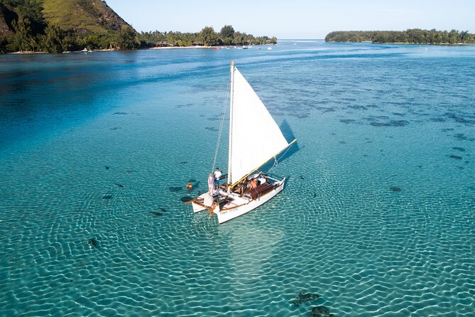 Private sailing adventure - Who will enjoy Vaapiti most