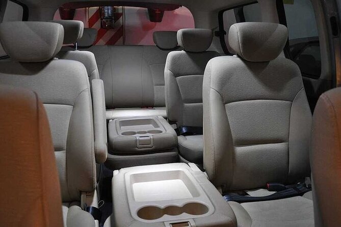 Private Transfer Tahiti Airport PPT to Papeete Urban Area by Van - Late-night arrivals and delayed flights
