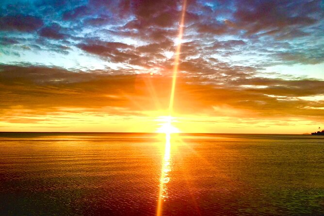Reef Discovery Private Sunset Cruise in Bora-Bora - The guide can add more than boat service