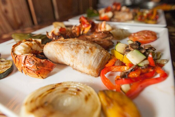 Romantic Private Sunset and Motu Dinner for Two - The three-course dinner and included drinks