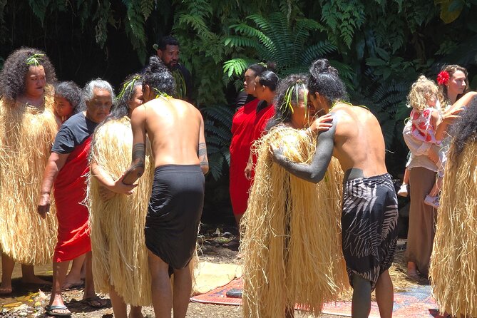 Small Group Shared Half Day Tahiti Tour Waterfalls&Scenic Coast - Five things to know before booking
